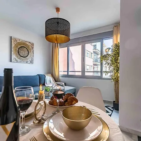 Apartament Carlos Haya Beautiful With Parking *