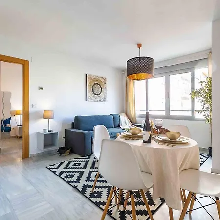Apartment Carlos Haya Beautiful With Parking Malaga