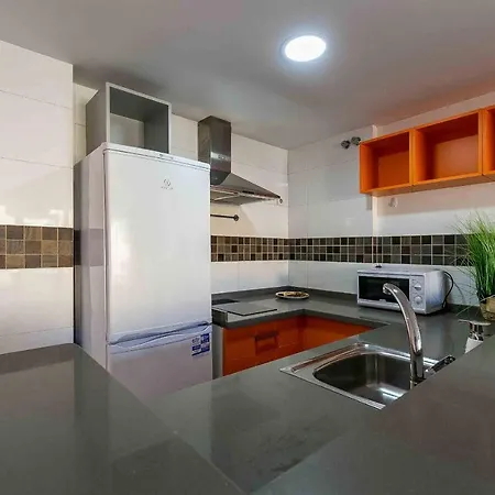 Carlos Haya Beautiful With Parking Apartment Malaga